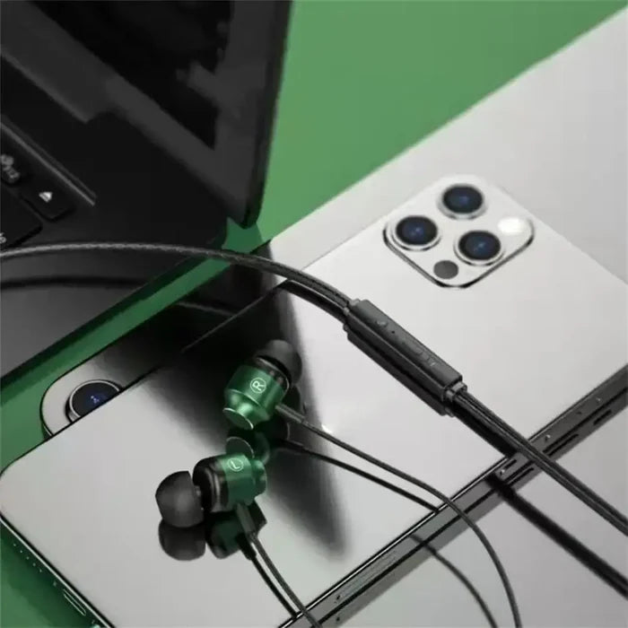 Portable Headphones Stereo in Ear Wired High Definition Deep Bass with control button on smartphone and laptop