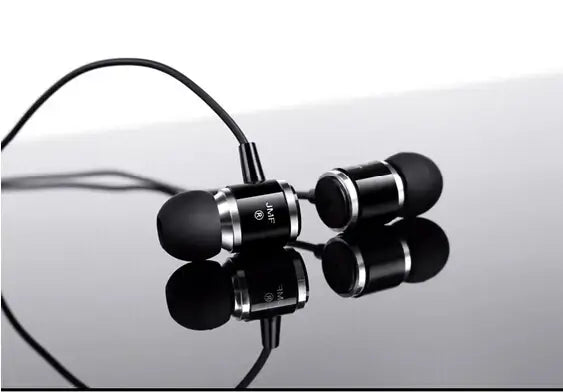 Super Bass Earphone For IPhone 5 5S 4 Samsung with stylish design on reflective surface